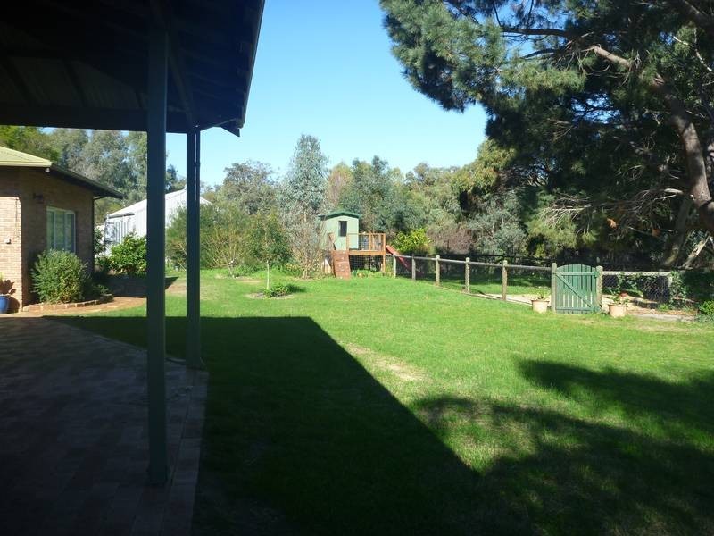 1220 Katharine Street, Helena Valley WA 6056