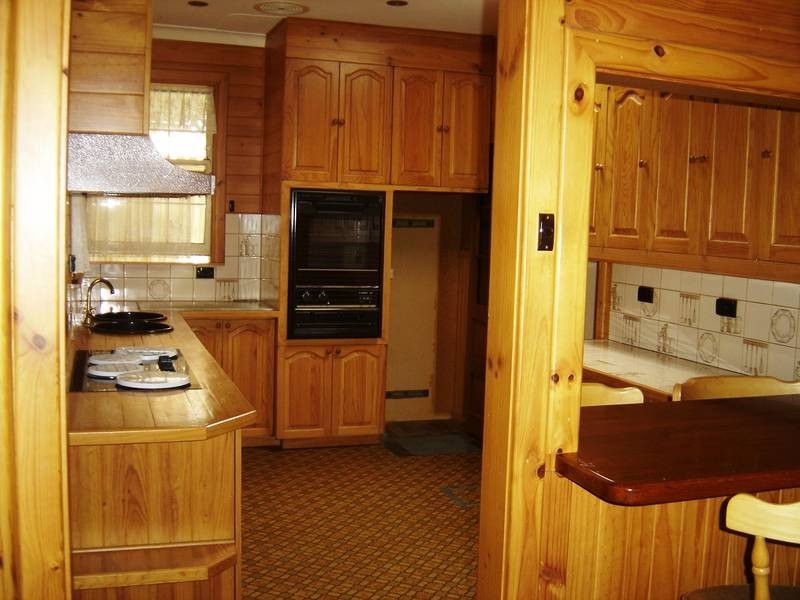 21 Clianthus Way, Koongamia WA 6056