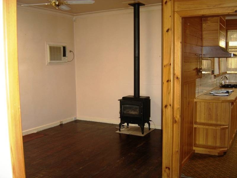 21 Clianthus Way, Koongamia WA 6056