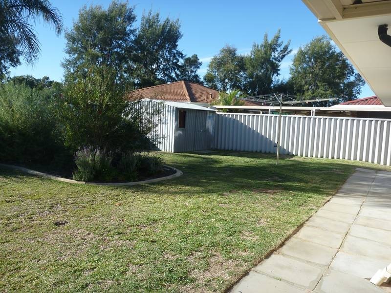 37 Waterlily Drive, Stratton WA 6056