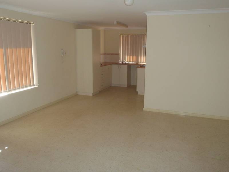 6/22 Avon Crescent, Viveash WA 6056