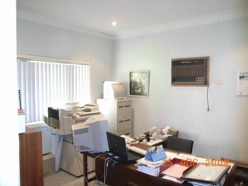 8 Elgee Road, Bellevue WA 6056