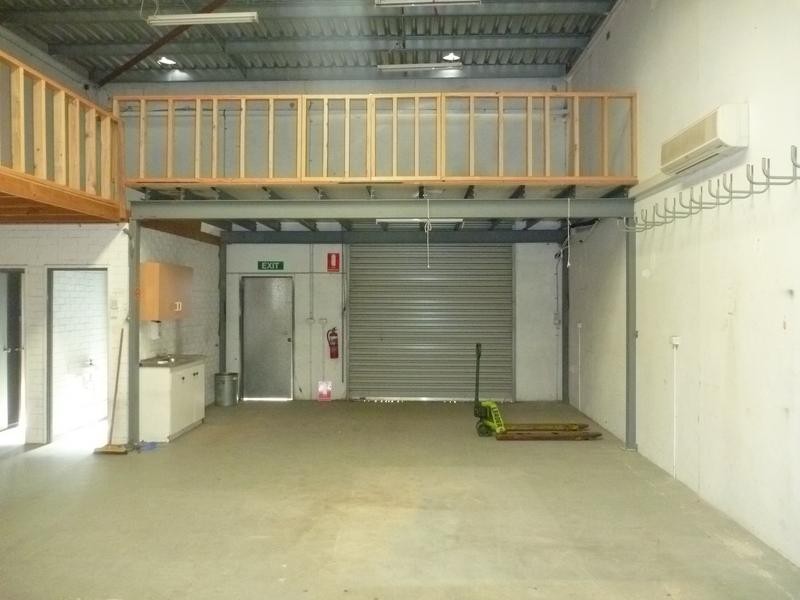 2/38 Farrall Road, Midvale WA 6056