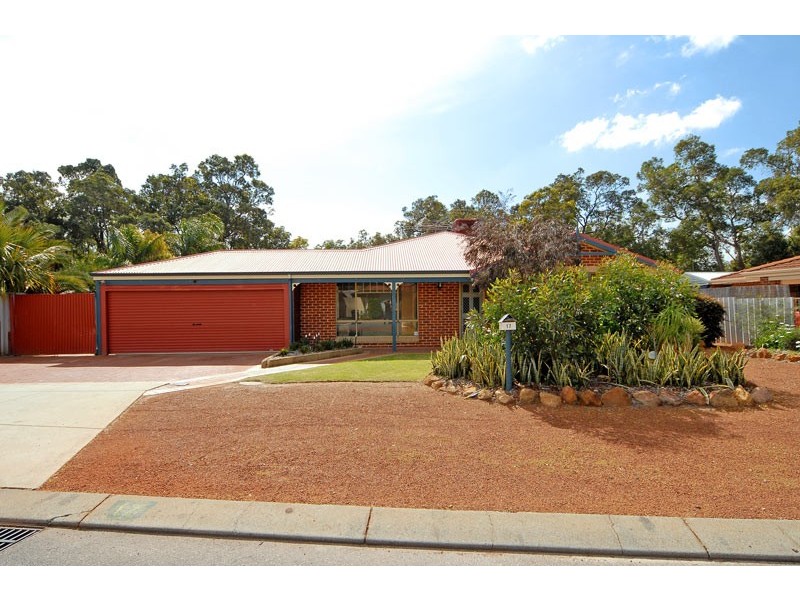 17 Kurrden Way, Swan View WA 6056