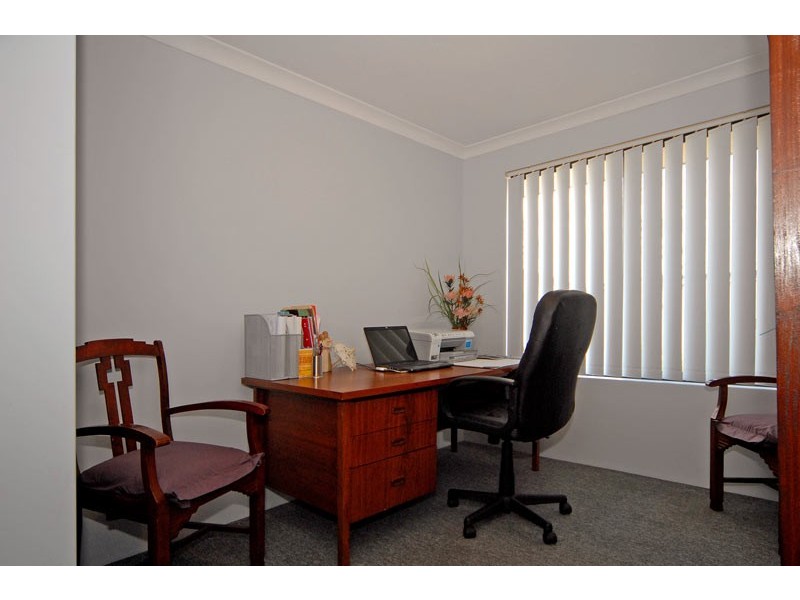 37 Pensacola Avenue, Caversham WA 6055