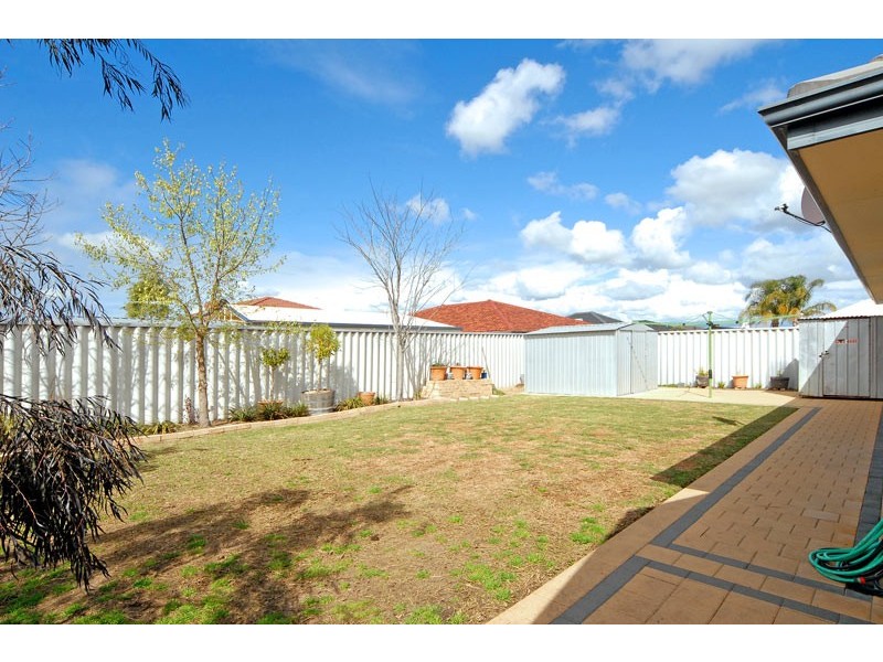 37 Pensacola Avenue, Caversham WA 6055