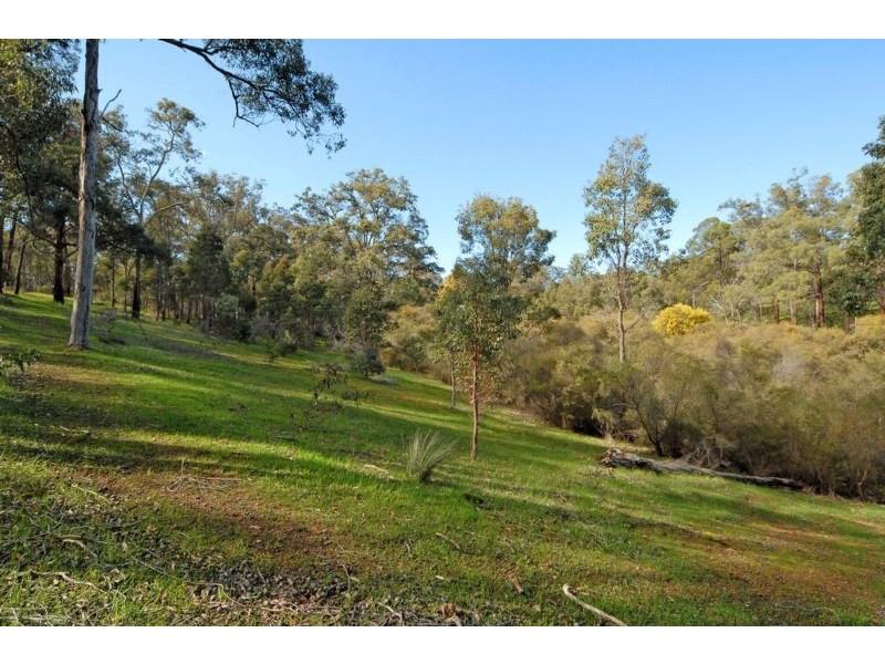 75 Clare Road, Hovea WA 6071