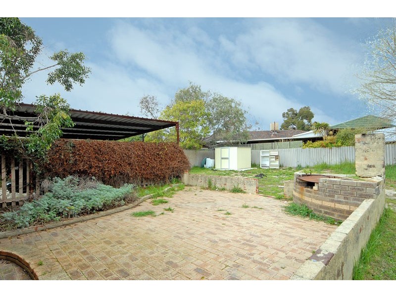 14 Bishop Road, Middle Swan WA 6056