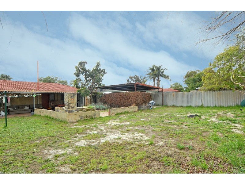 14 Bishop Road, Middle Swan WA 6056