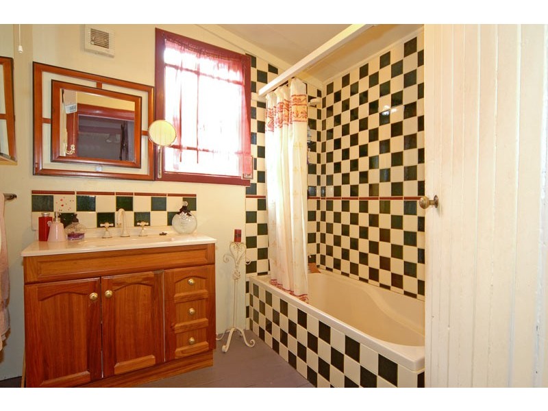 3 Helen Street, Bellevue WA 6056