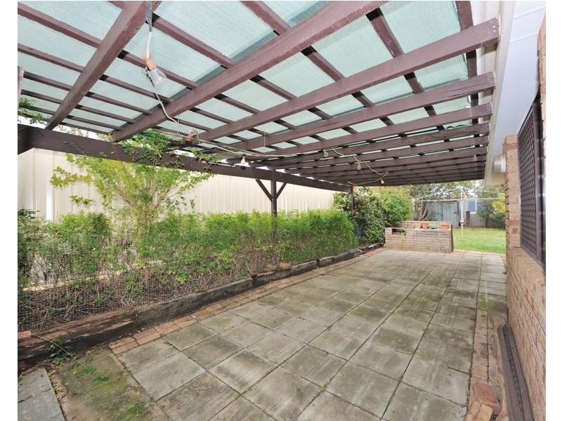 41 Christowe Drive, Swan View WA 6056