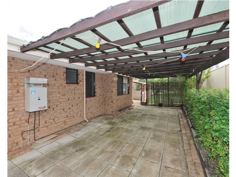 41 Christowe Drive, Swan View WA 6056