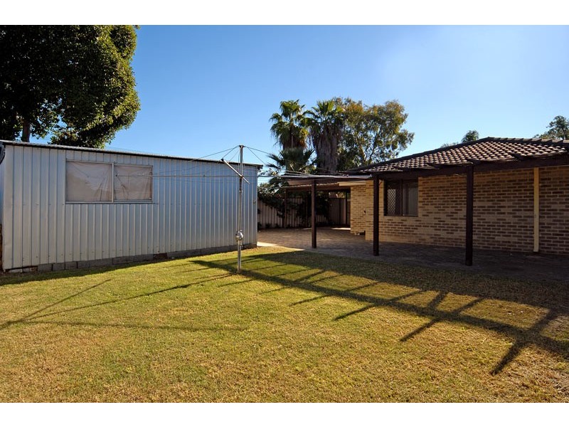 16 McKeon St, Redcliffe WA 6104