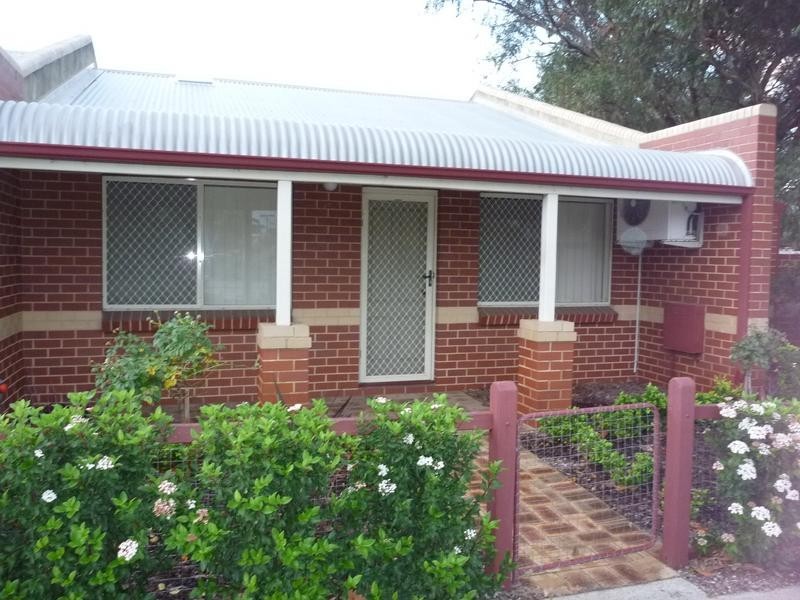 10/2 Frederic Street, Midland WA 6056