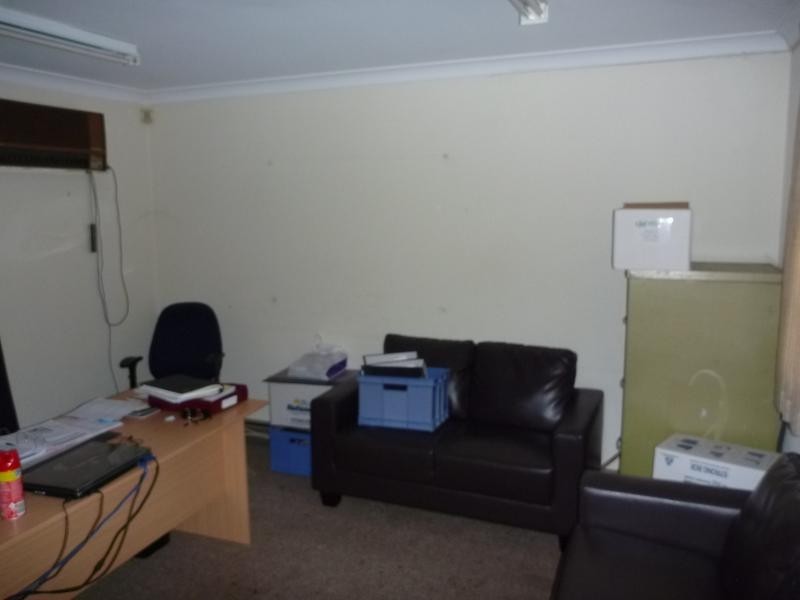 5 Padbury Terrace, Midland WA 6056