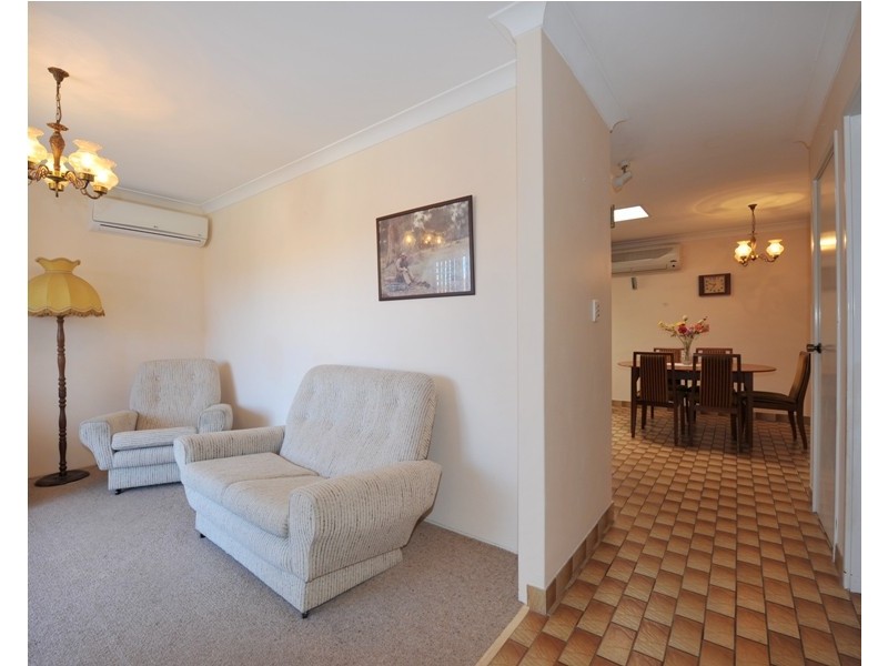 24/63 Amherst Road, Swan View WA 6056