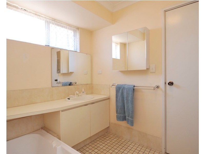 24/63 Amherst Road, Swan View WA 6056