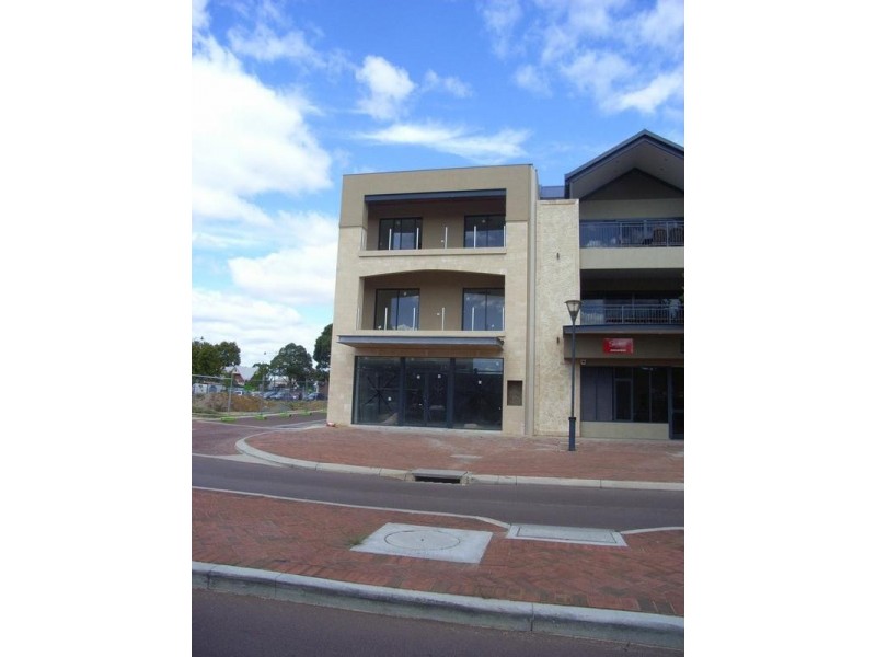 2/36 The Crescent, Midland WA 6056