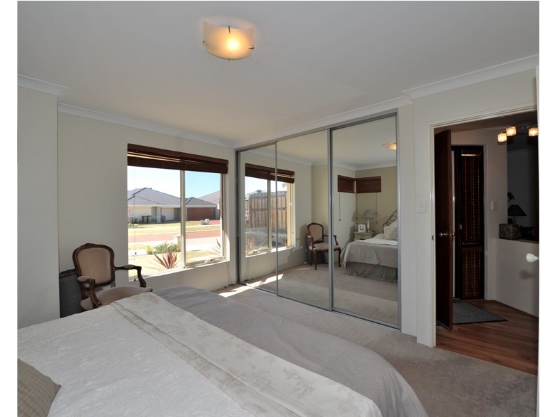 8 Leedon Drive, Ellenbrook WA 6069