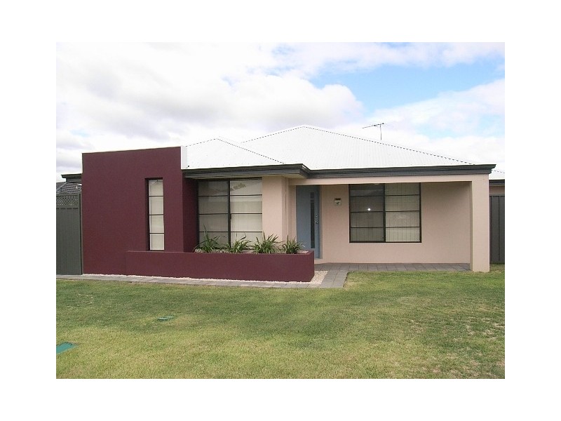 47 Larwood, High Wycombe WA 6057