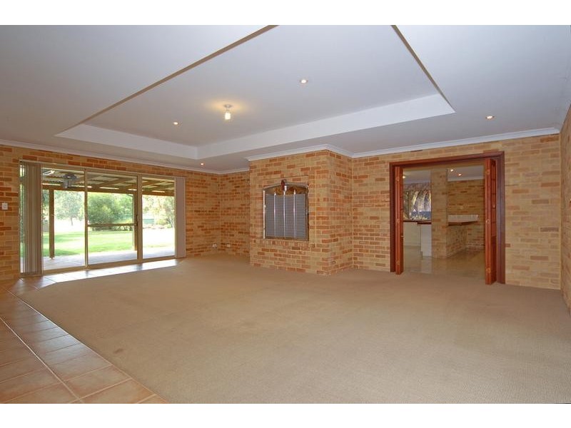 47 Logue Road, Millendon WA 6056