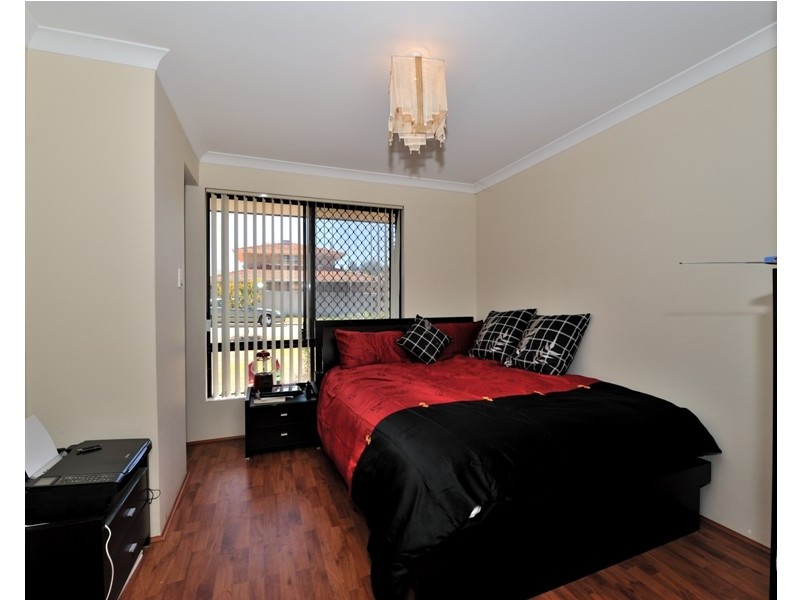 3 Funnell Street, Queens Park WA 6107