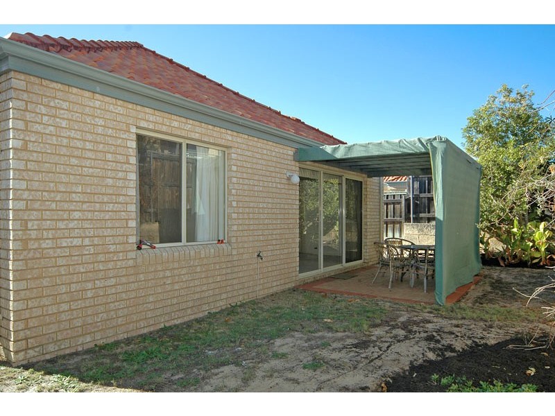 26 Lakefront Circle, The Vines WA 6069