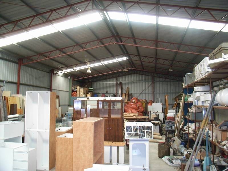 2 Gallant Court, Midvale WA 6056