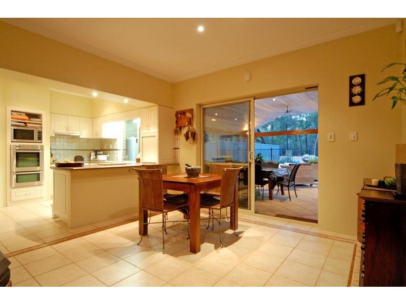 1100 Wildberry Drive, Stoneville WA 6081