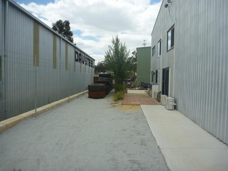 41 Wandeara Crescent, Mundaring WA 6073