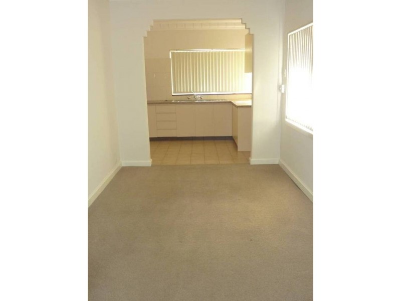 11 Templeman Place, Midland WA 6056