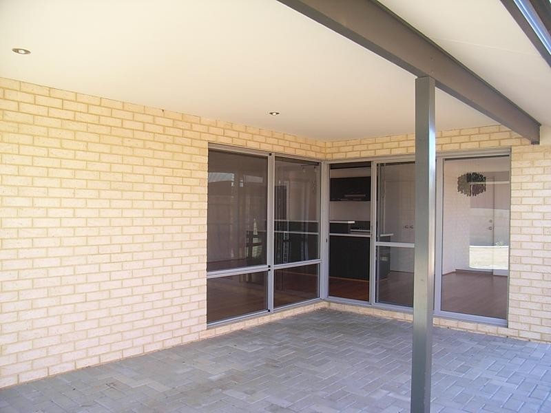 23 Hatfield Road, Ellenbrook WA 6069