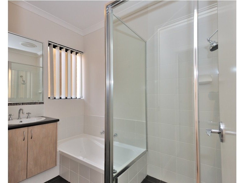 1/11 Hamersley Street, Midland WA 6056