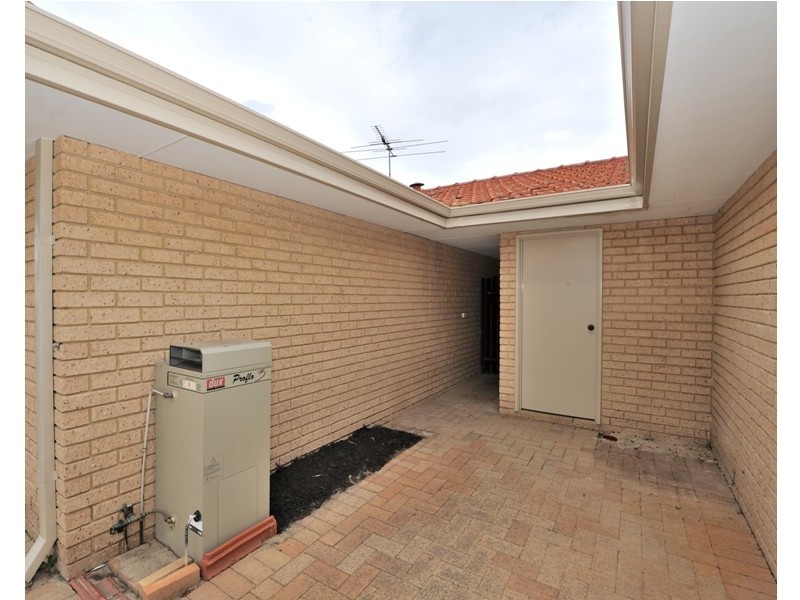 3/4 Muriel Street, Middle Swan WA 6056