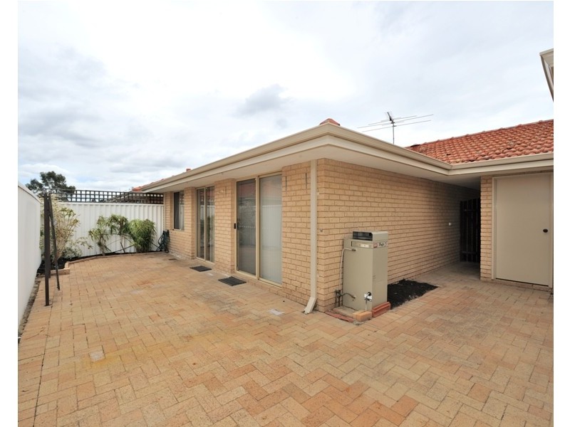 3/4 Muriel Street, Middle Swan WA 6056