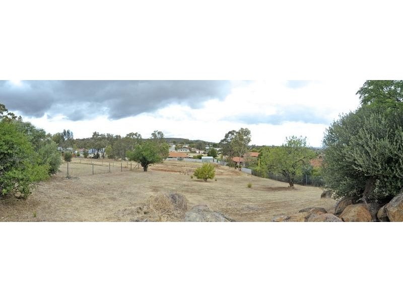 40 Tunnel Road, Swan View WA 6056