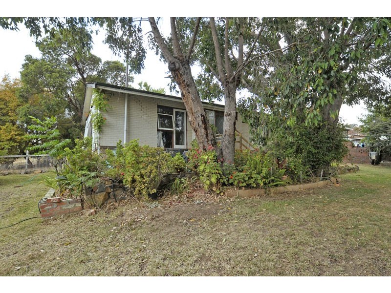 40 Tunnel Road, Swan View WA 6056