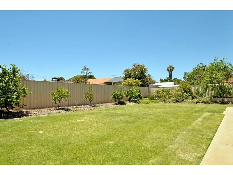 1 Jarvis Court, Swan View WA 6056