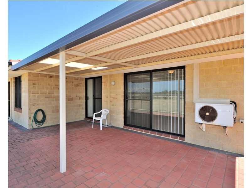 8/22 Avon Crescent, Viveash WA 6056