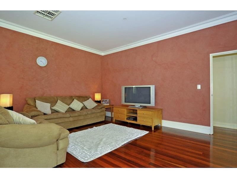 25 Montreal Road, Woodbridge WA 6056