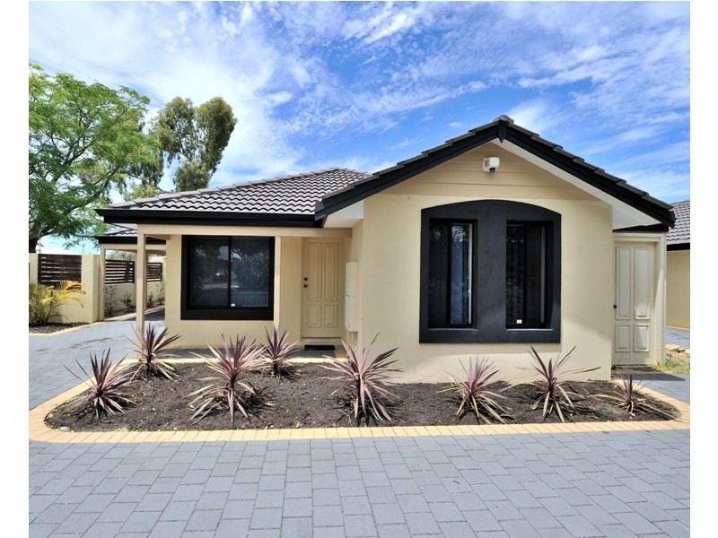 1/17 Mathoura Street, Midland WA 6056