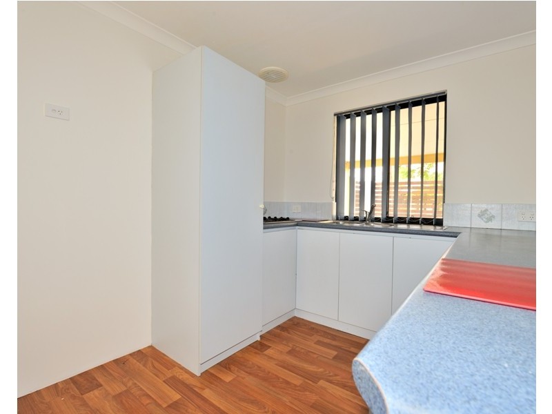 1/17 Mathoura Street, Midland WA 6056