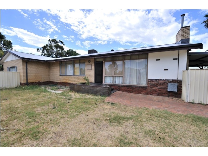 7 Crosbie Crescent, Middle Swan WA 6056