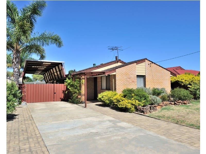 35 Victoria Parade, Midvale WA 6056