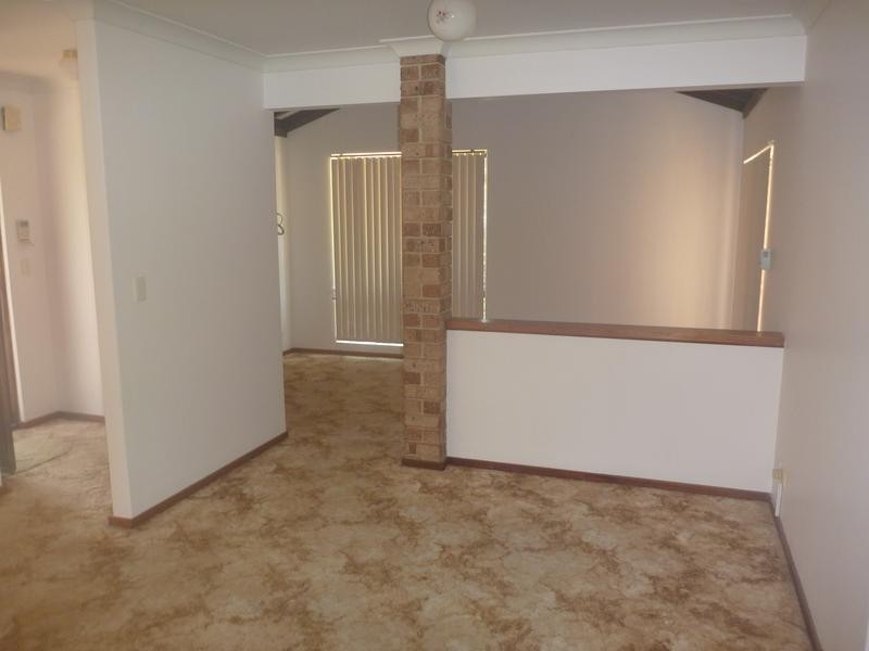 41 Christowe Drive, Swan View WA 6056