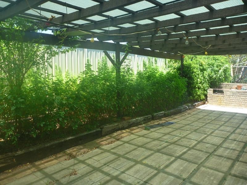 41 Christowe Drive, Swan View WA 6056