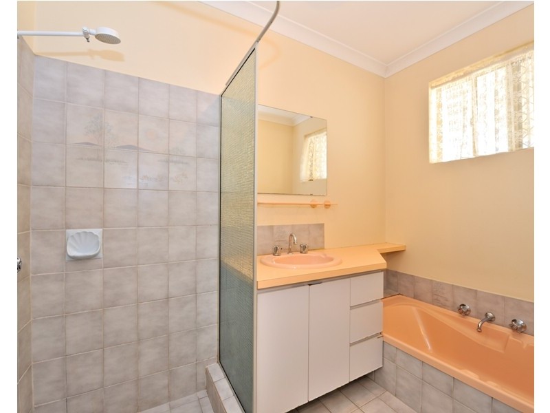 11 Roger Street, Midland WA 6056