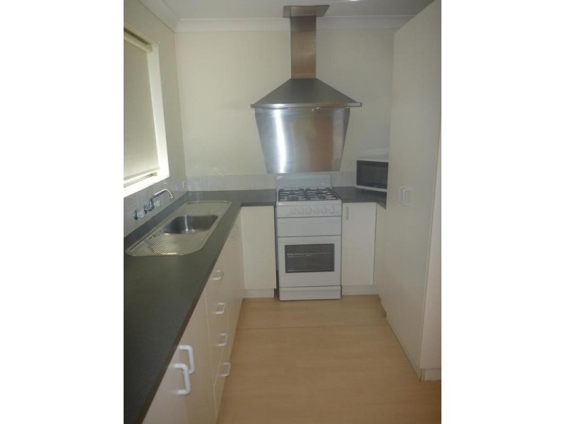 4 Woodbridge Close, Swan View WA 6056