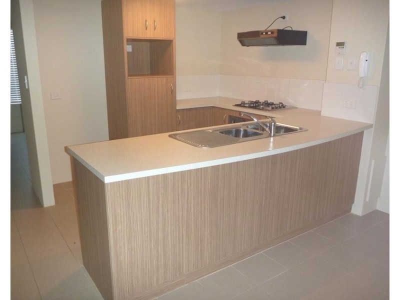 4/12 Charles East Street, Midland WA 6056