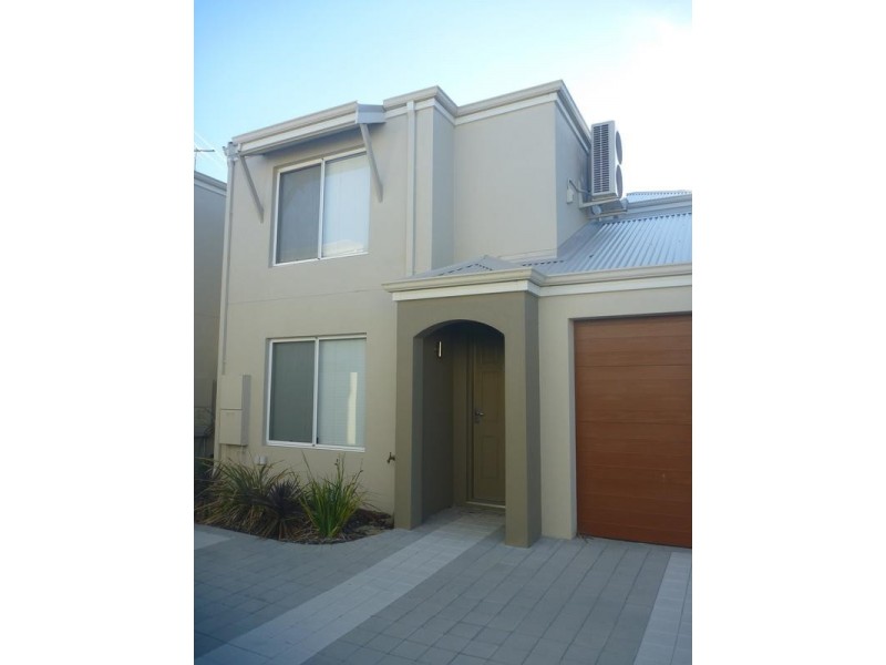 4/12 Charles East Street, Midland WA 6056